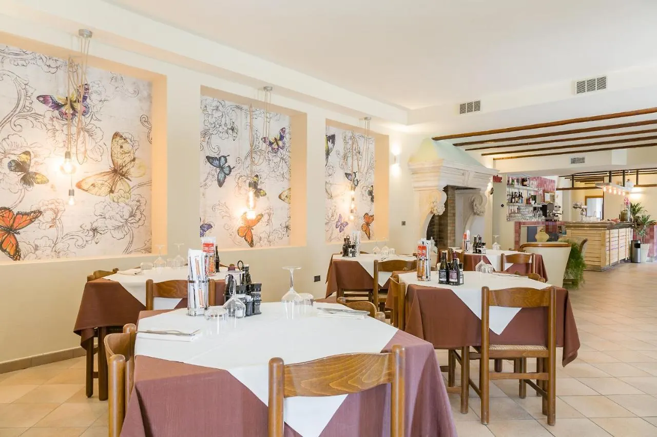 Hotel Corte Dal Castello Lazise 3*,  Italien